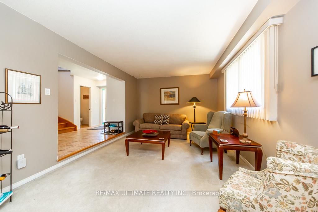 Photo 7 of 3 Aron Drive, Brampton, Fletcher's West — HOMEH