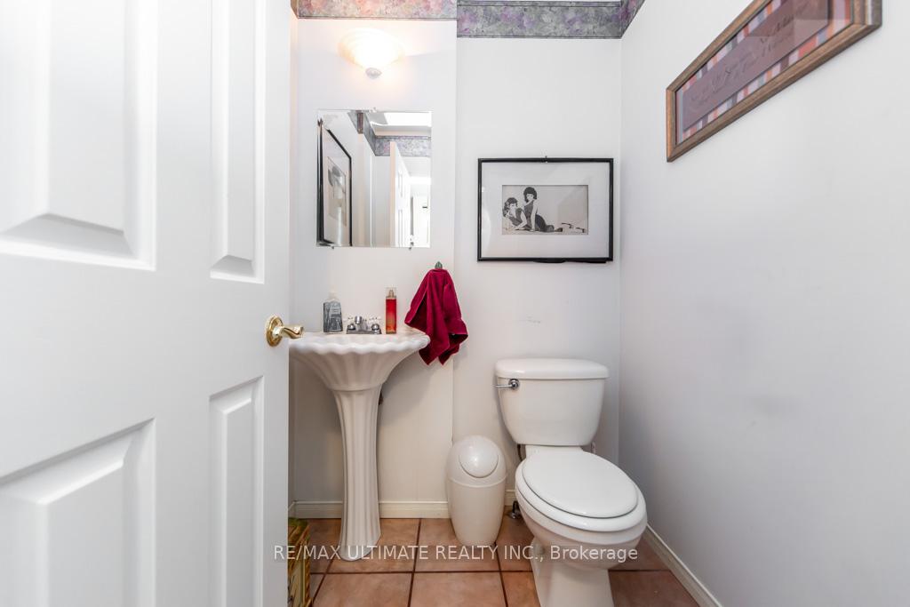 Photo 20 of 3 Aron Drive, Brampton, Fletcher's West — HOMEH