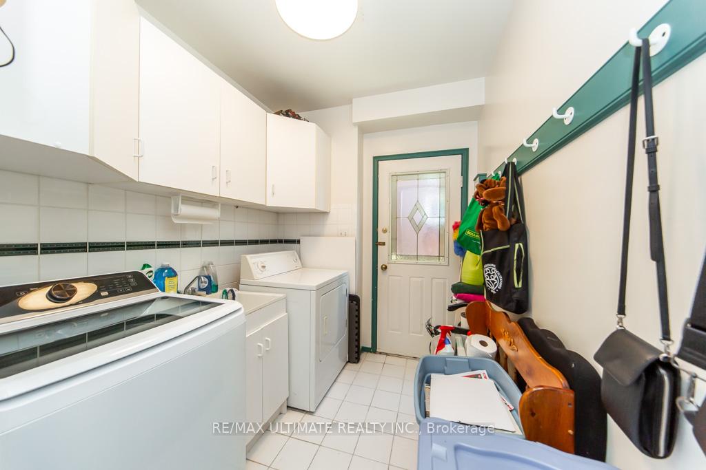 Photo 21 of 3 Aron Drive, Brampton, Fletcher's West — HOMEH