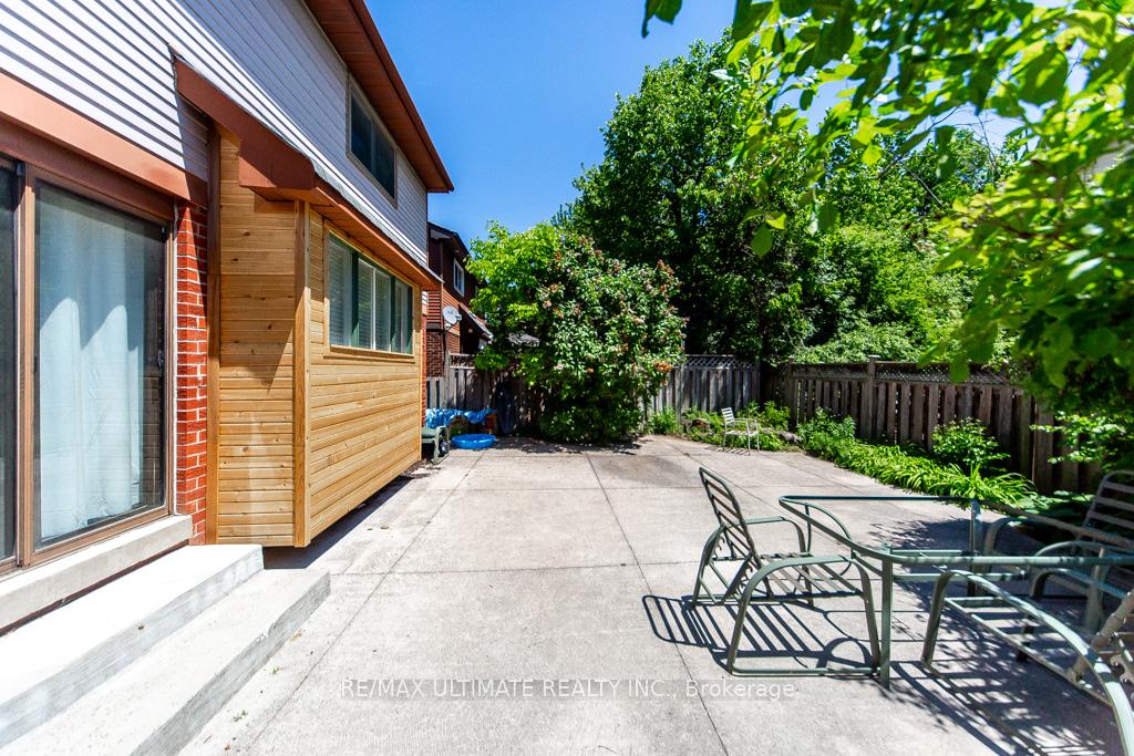 Photo 46 of 3 Aron Drive, Brampton, Fletcher's West — HOMEH
