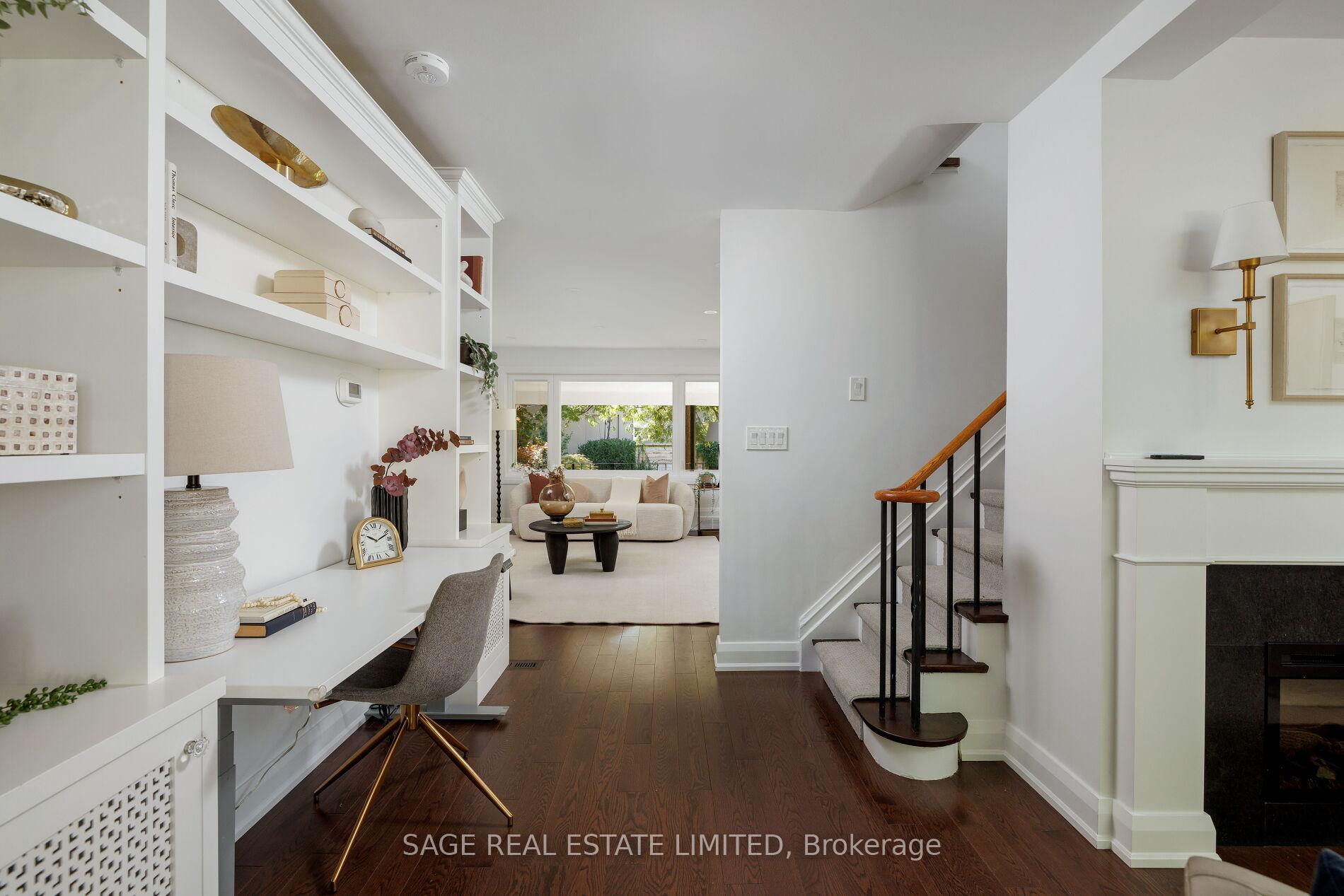 Photo 3 of 53 Wilgar Road, Etobicoke, Kingsway South — HOMEH