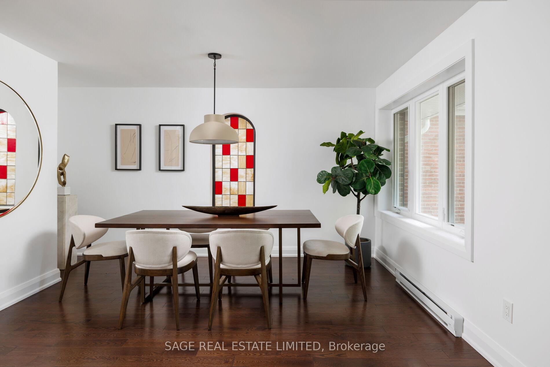 Photo 20 of 53 Wilgar Road, Etobicoke, Kingsway South — HOMEH