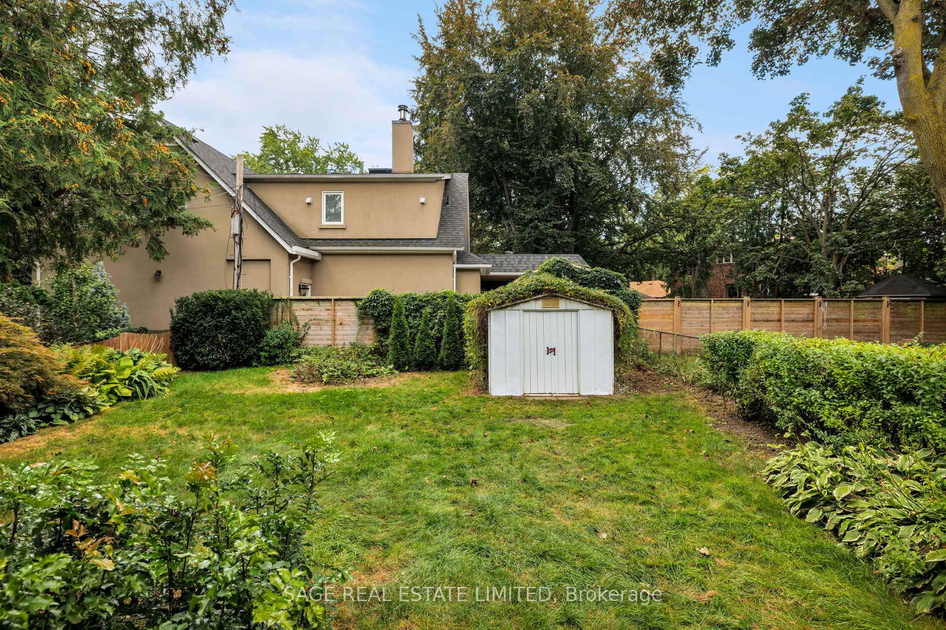 Photo 27 of 53 Wilgar Road, Etobicoke, Kingsway South — HOMEH