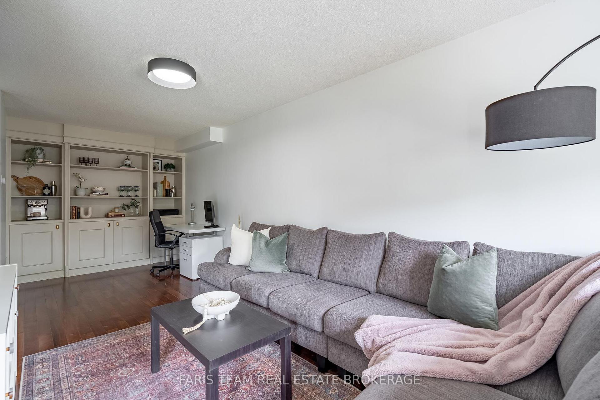 Photo 11 of 49 Cunningham Drive, Barrie, Ardagh — HOMEH