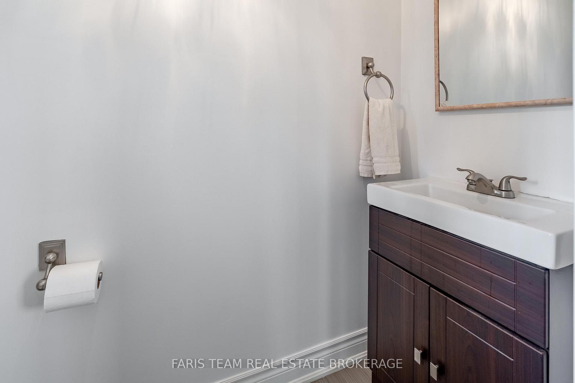 Photo 14 of 49 Cunningham Drive, Barrie, Ardagh — HOMEH