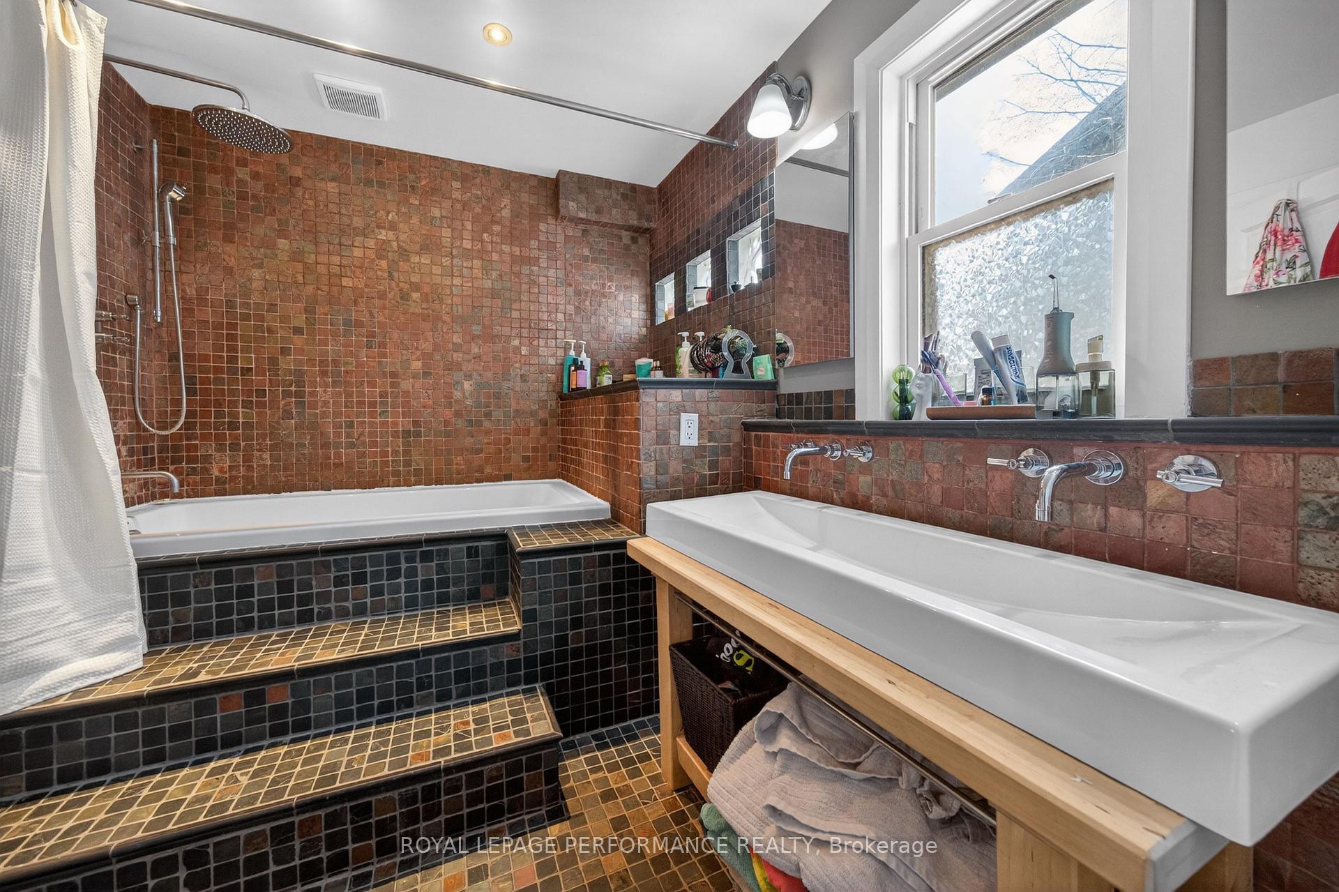 Photo 30 of 324 Duncairn Avenue, Ottawa, Westboro/Hampton Park — HOMEH