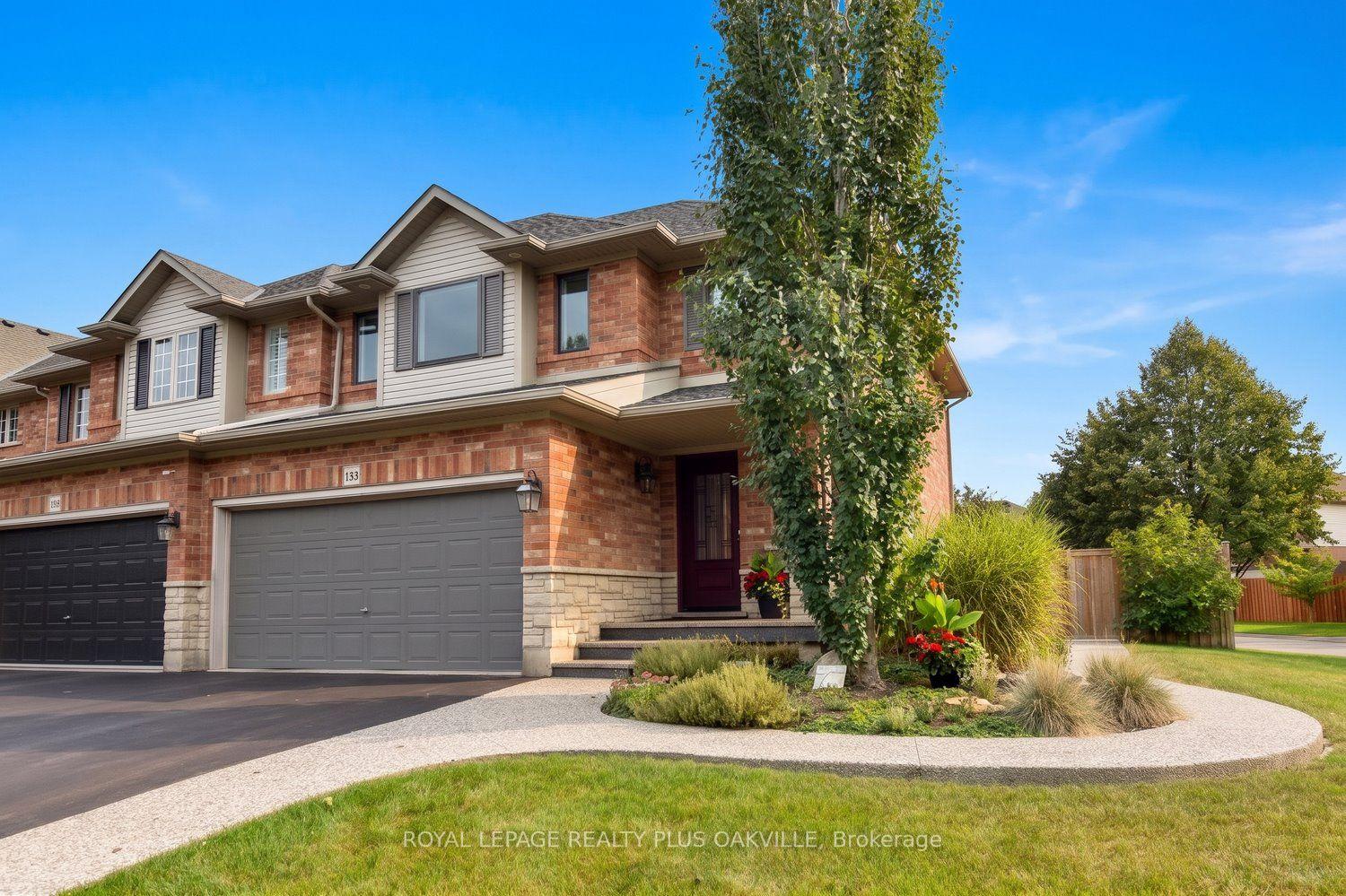 Photo 4 of 546 Sandcherry Drive, Burlington, Bayview — HOMEH