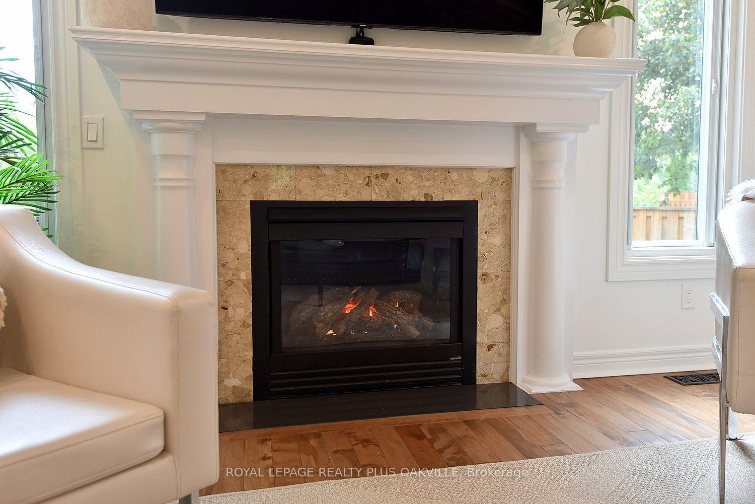 Photo 11 of 546 Sandcherry Drive, Burlington, Bayview — HOMEH