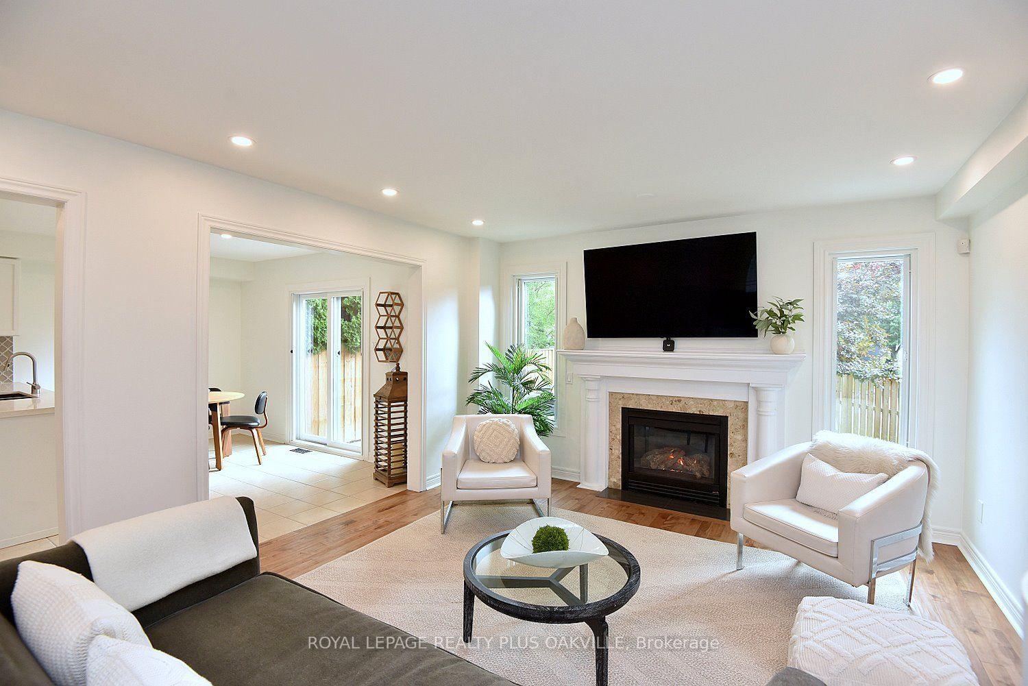Photo 13 of 546 Sandcherry Drive, Burlington, Bayview — HOMEH