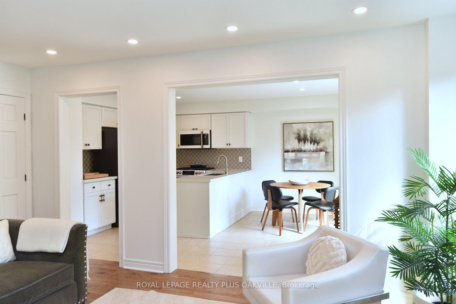 Photo 23 of 546 Sandcherry Drive, Burlington, Bayview — HOMEH