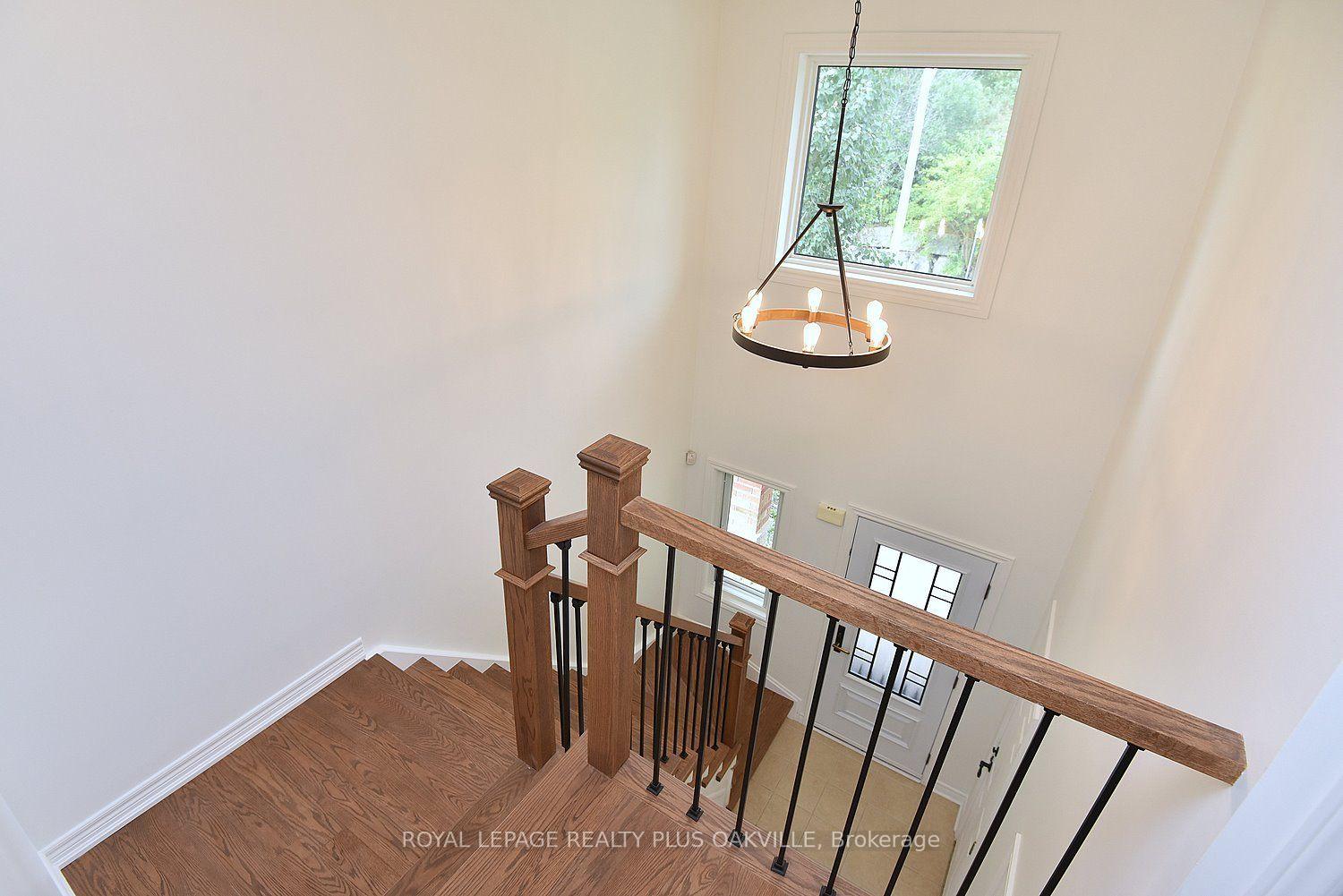 Photo 28 of 546 Sandcherry Drive, Burlington, Bayview — HOMEH