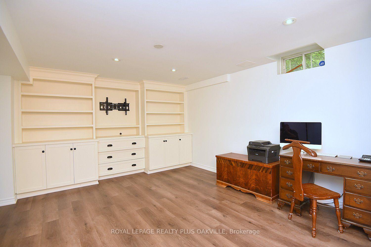 Photo 41 of 546 Sandcherry Drive, Burlington, Bayview — HOMEH