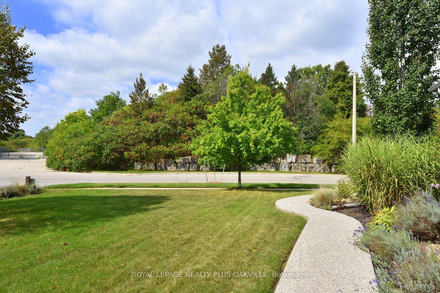 Photo 48 of 546 Sandcherry Drive, Burlington, Bayview — HOMEH