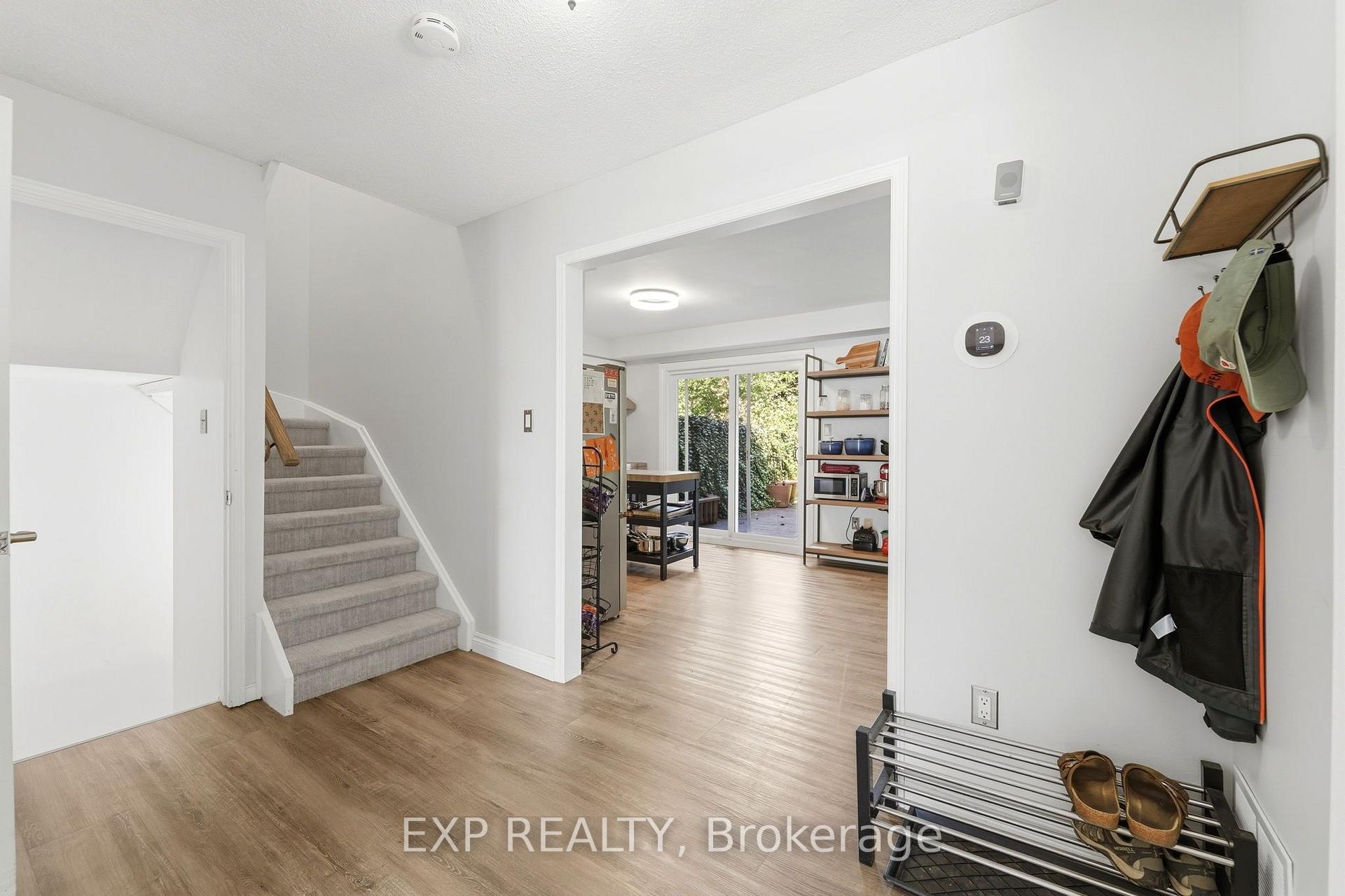 Photo 6 of 14 Hedge Lawn Drive, Grimsby, Grimsby East — HOMEH
