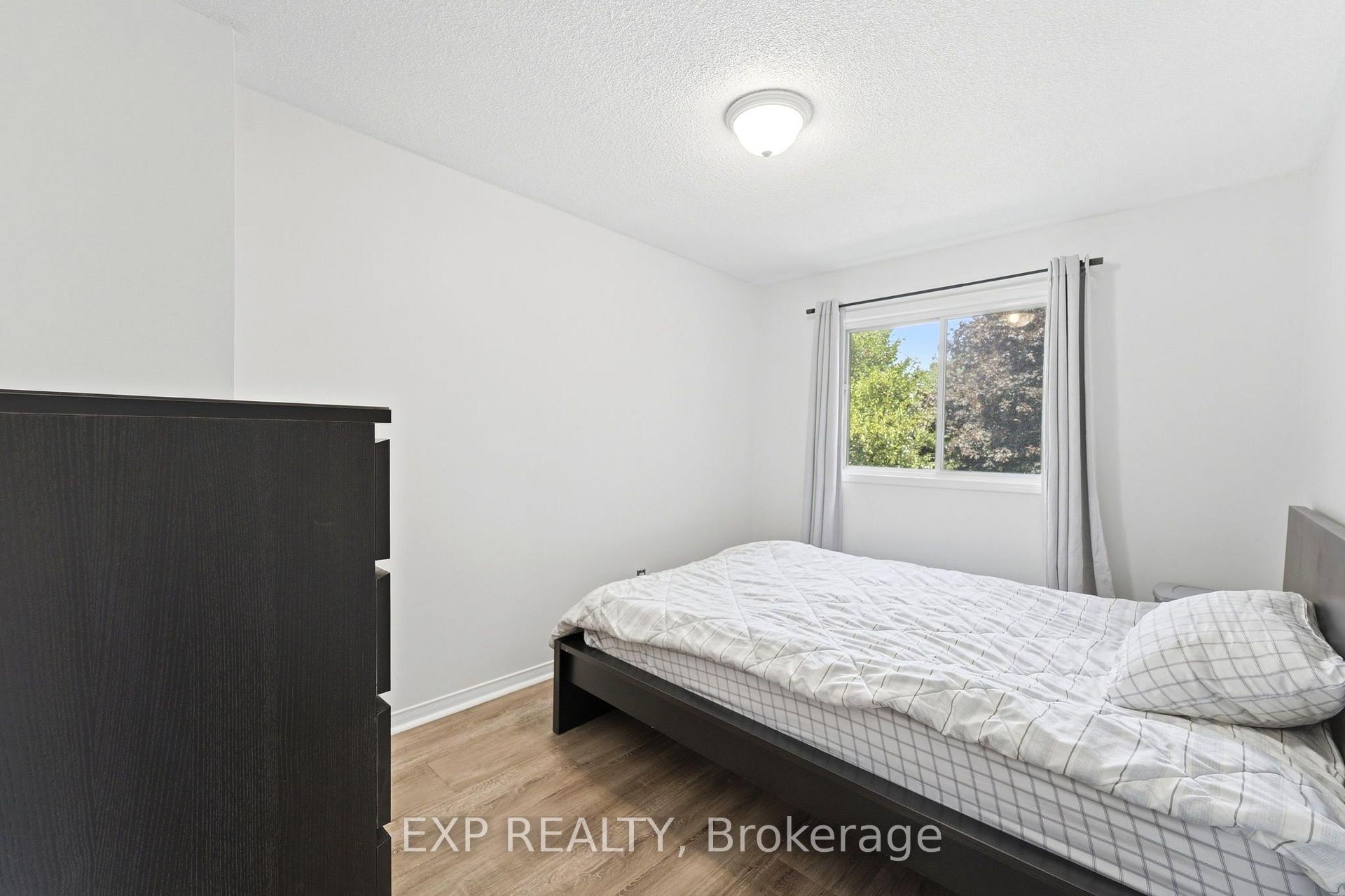Photo 20 of 14 Hedge Lawn Drive, Grimsby, Grimsby East — HOMEH