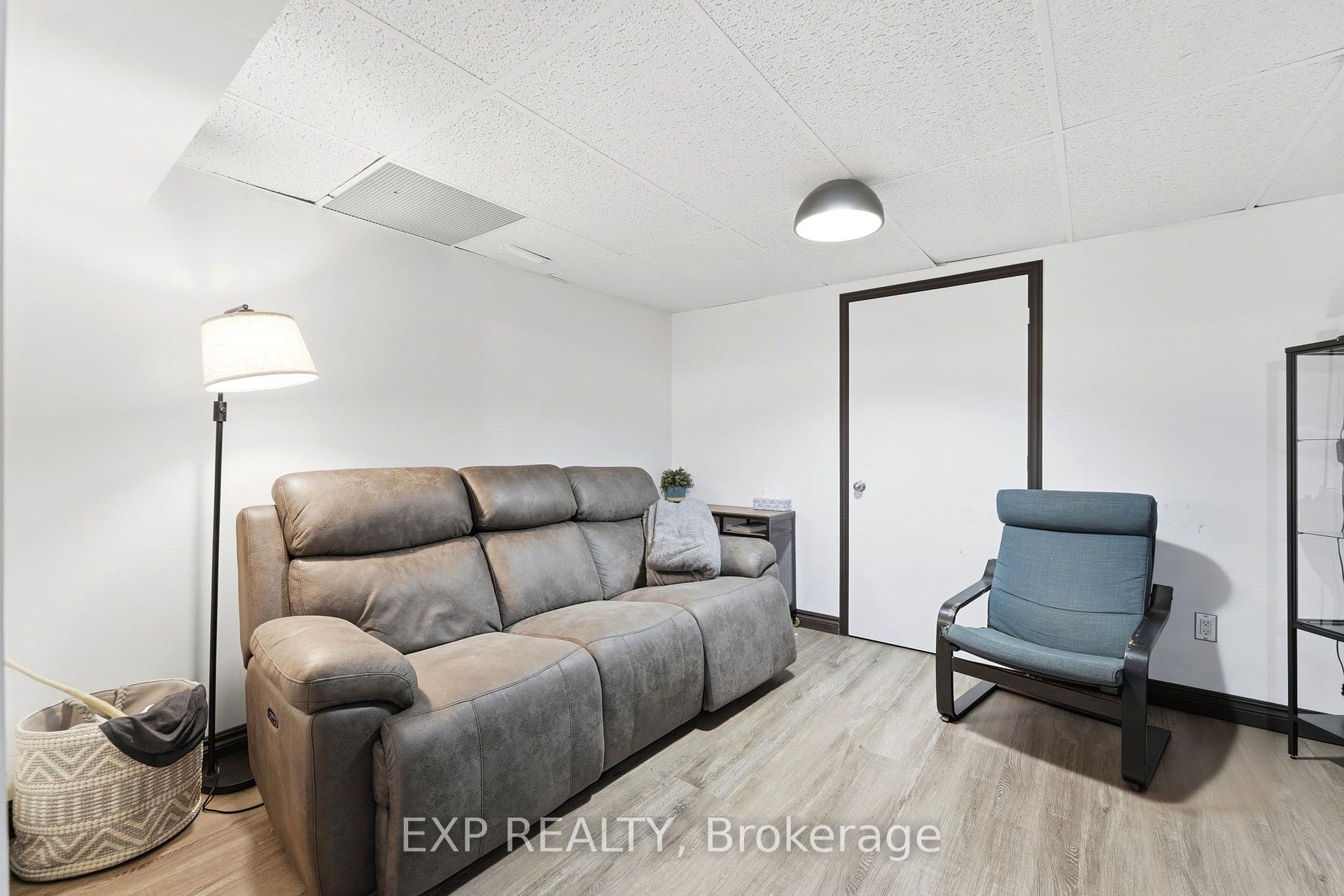 Photo 29 of 14 Hedge Lawn Drive, Grimsby, Grimsby East — HOMEH