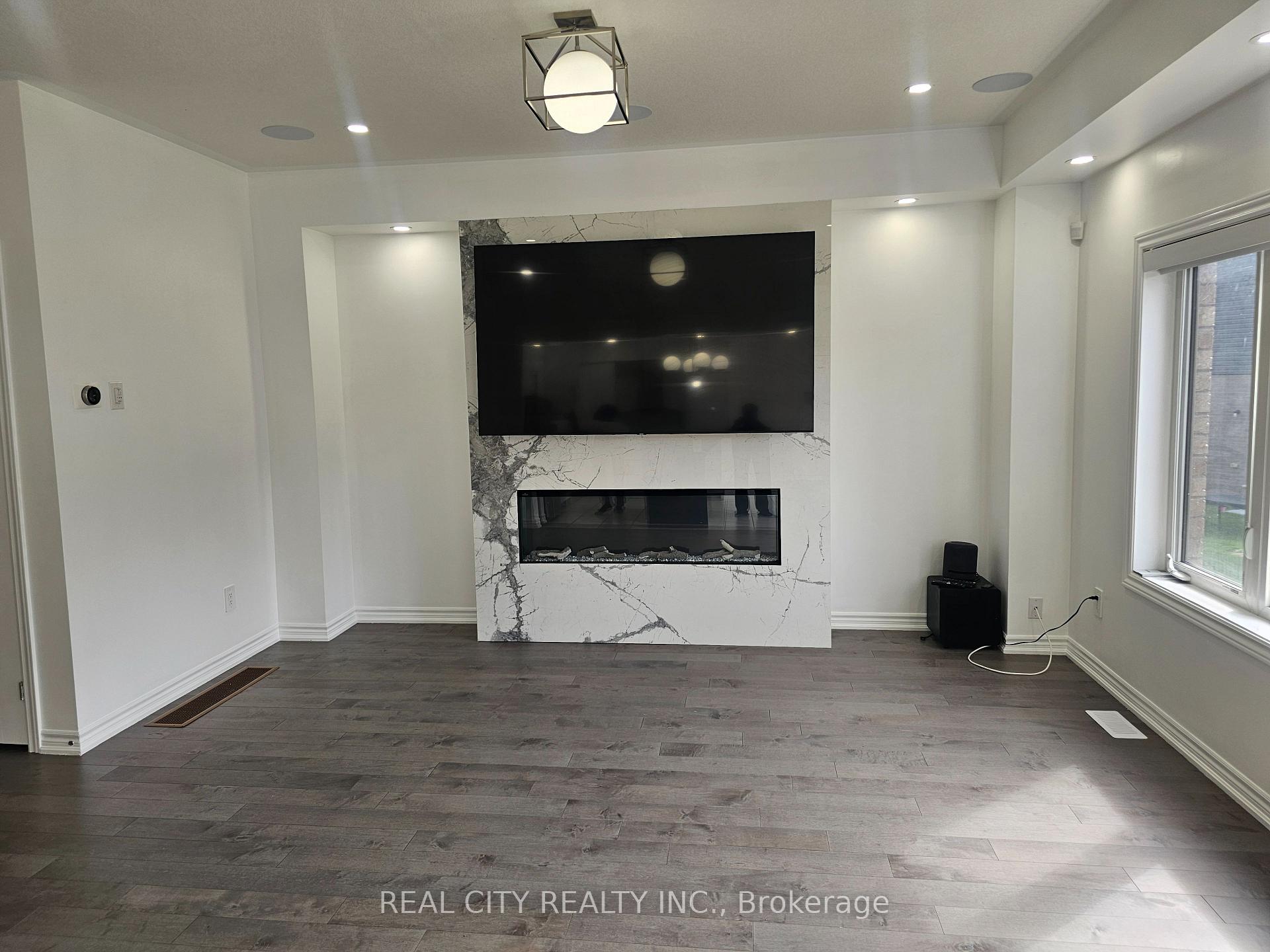 Photo 14 of 25 Whitton Drive, Brant, Paris — HOMEH