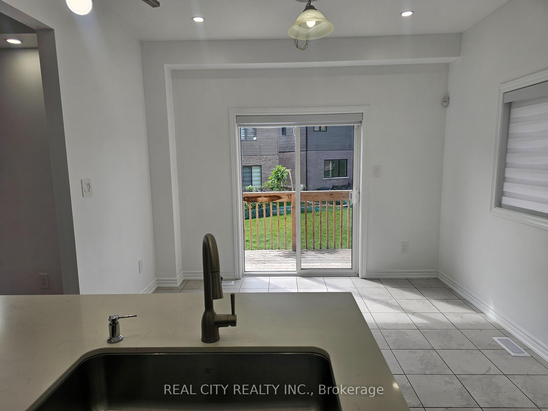 Photo 17 of 25 Whitton Drive, Brant, Paris — HOMEH