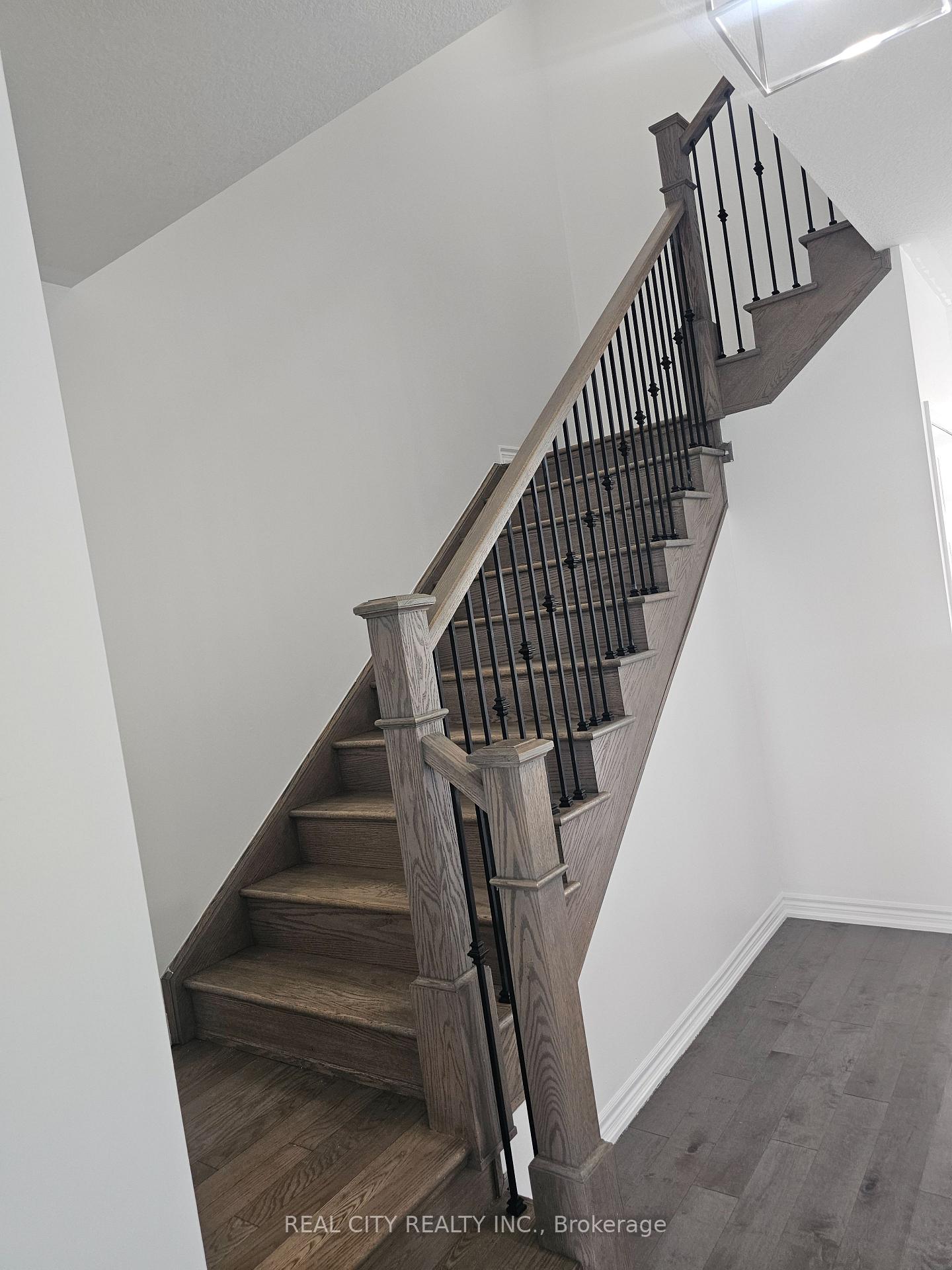 Photo 19 of 25 Whitton Drive, Brant, Paris — HOMEH