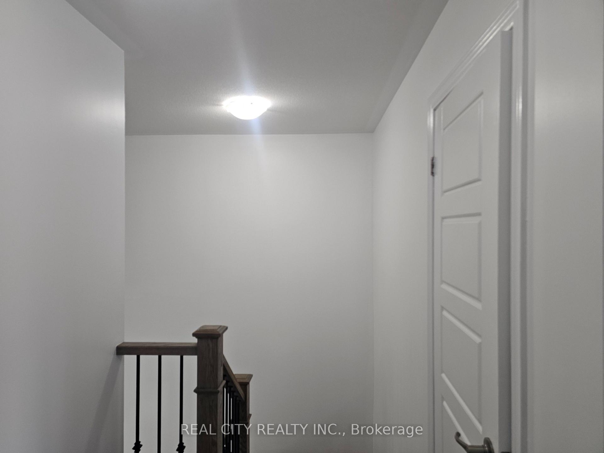 Photo 20 of 25 Whitton Drive, Brant, Paris — HOMEH