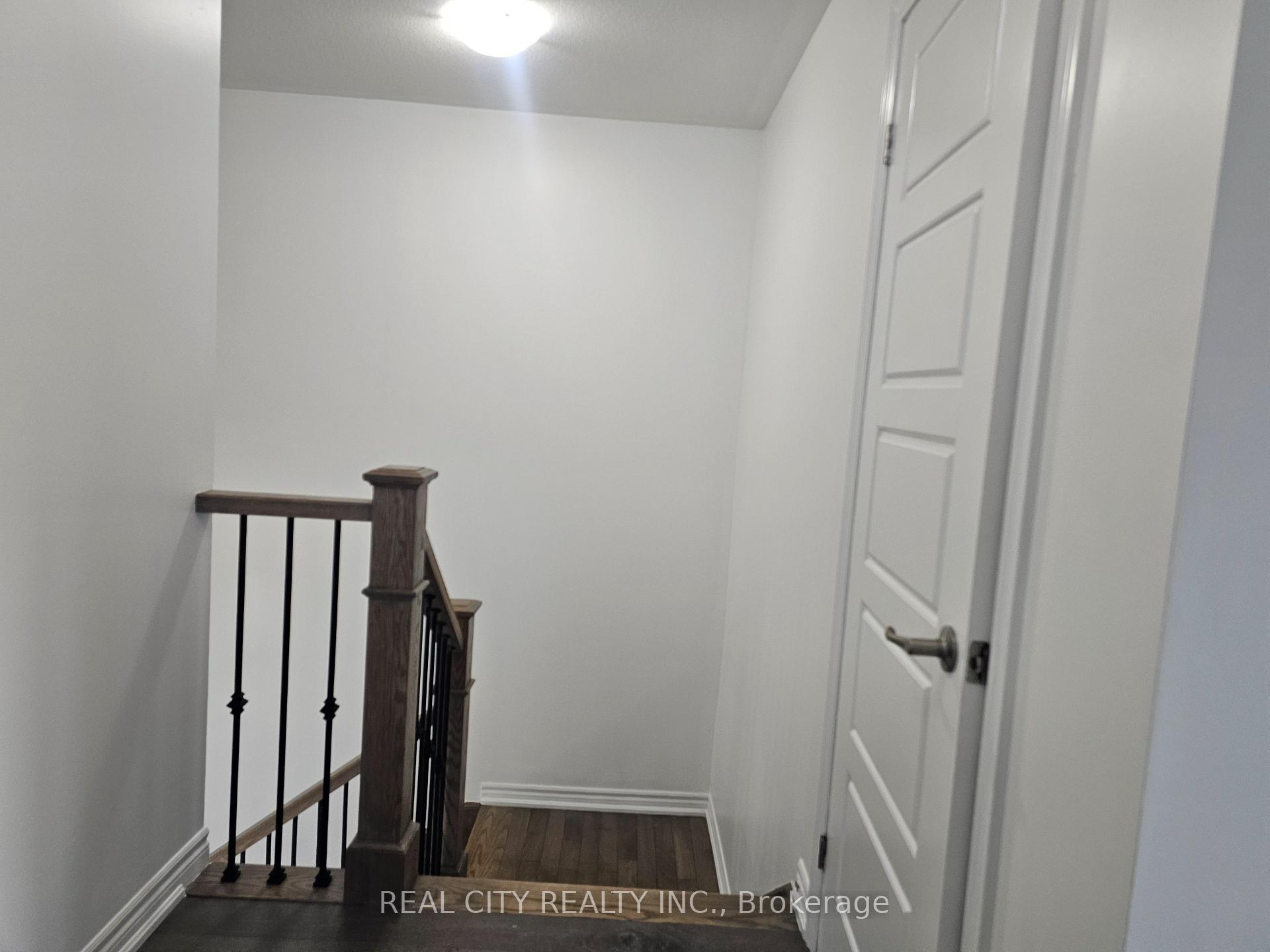 Photo 21 of 25 Whitton Drive, Brant, Paris — HOMEH