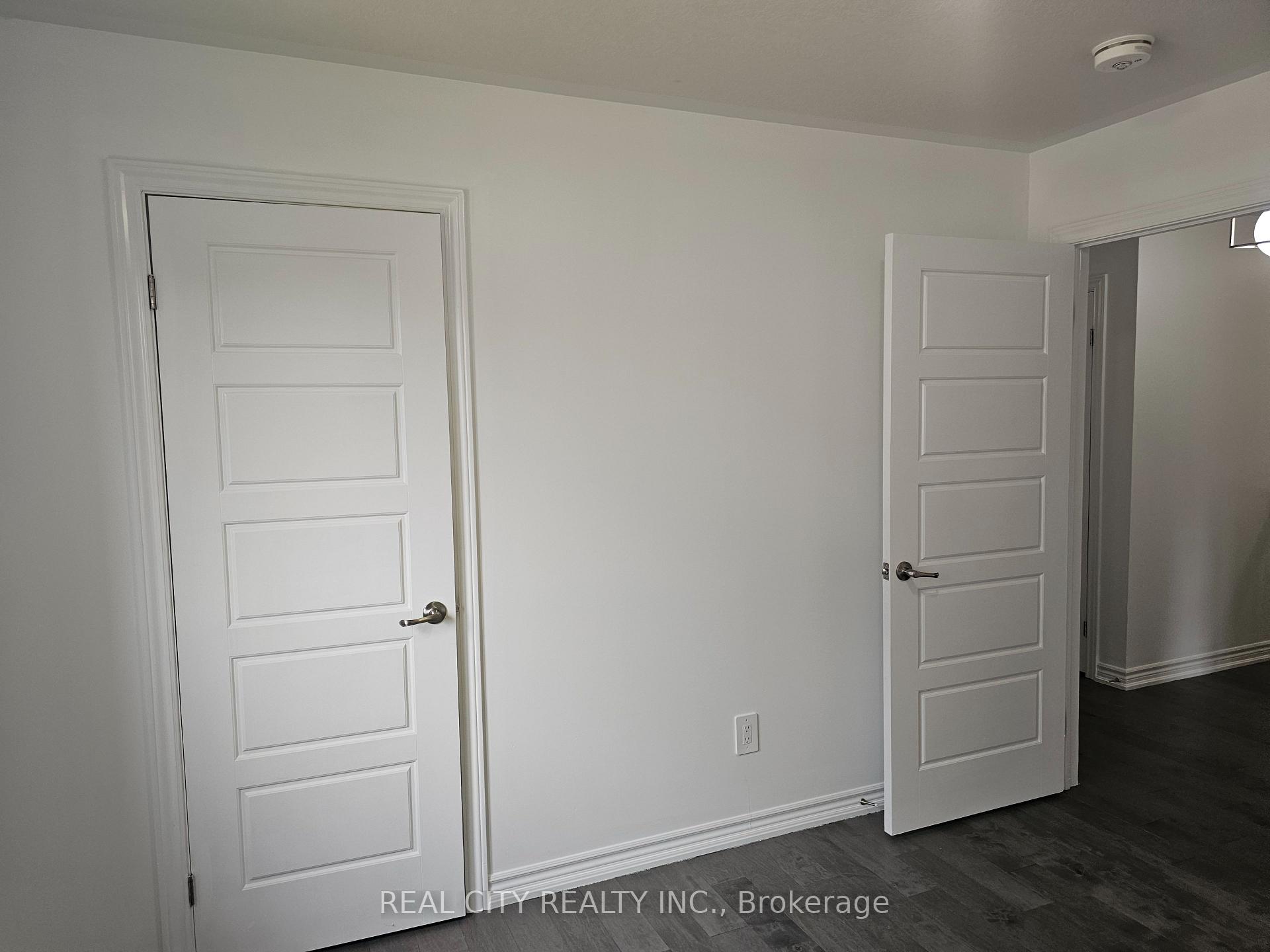 Photo 27 of 25 Whitton Drive, Brant, Paris — HOMEH