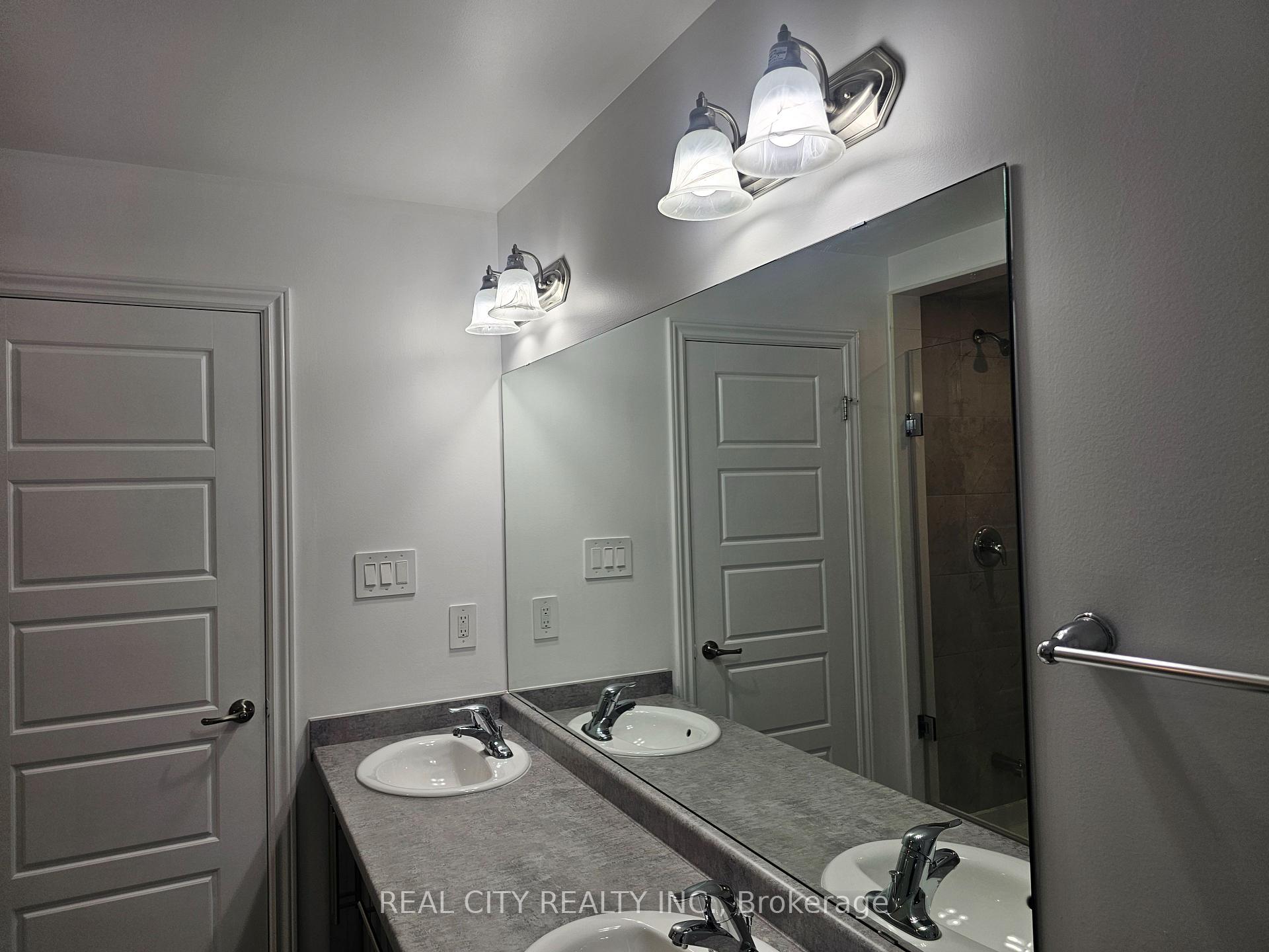 Photo 30 of 25 Whitton Drive, Brant, Paris — HOMEH
