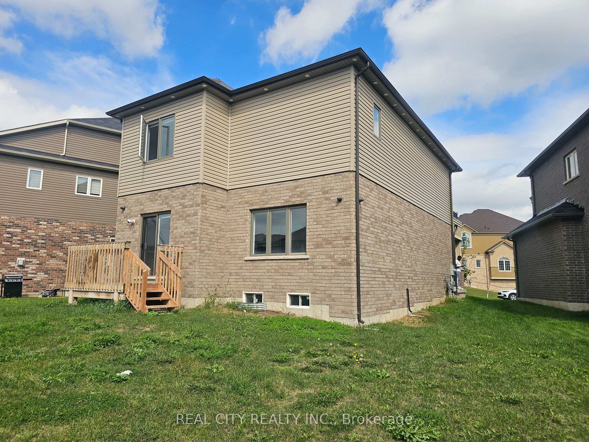 Photo 44 of 25 Whitton Drive, Brant, Paris — HOMEH