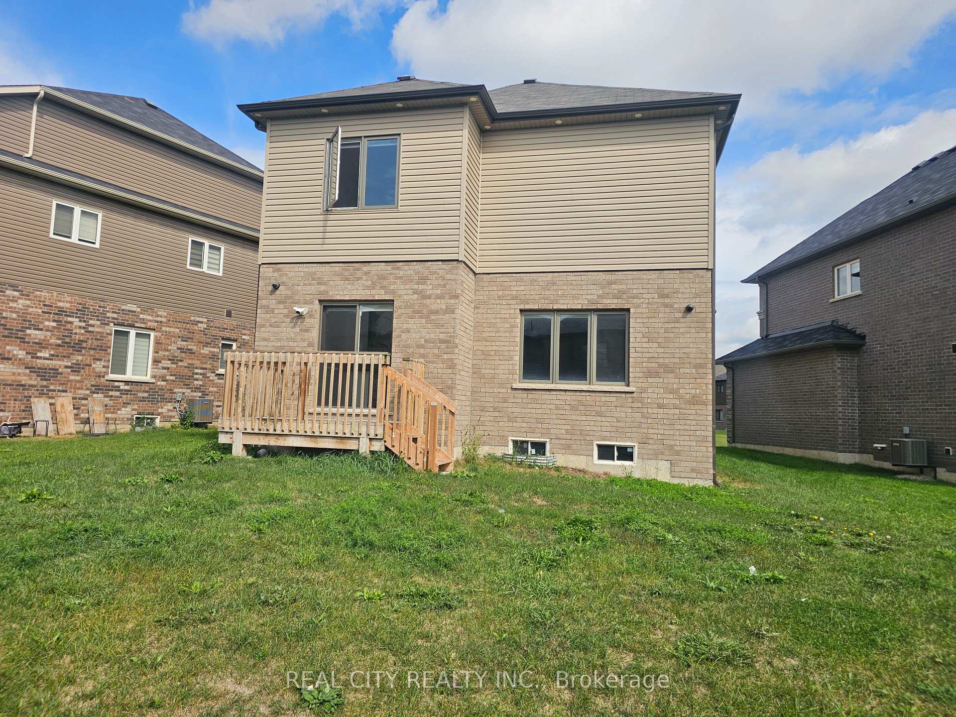 Photo 45 of 25 Whitton Drive, Brant, Paris — HOMEH