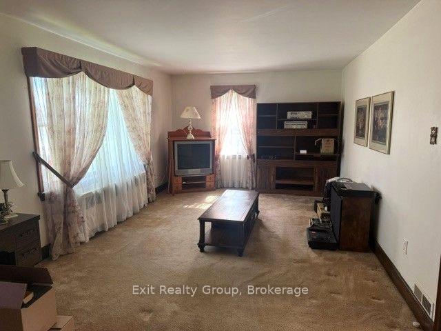 Photo 5 of 593 County Rd 28, Prince Edward County, Ameliasburg Ward — HOMEH
