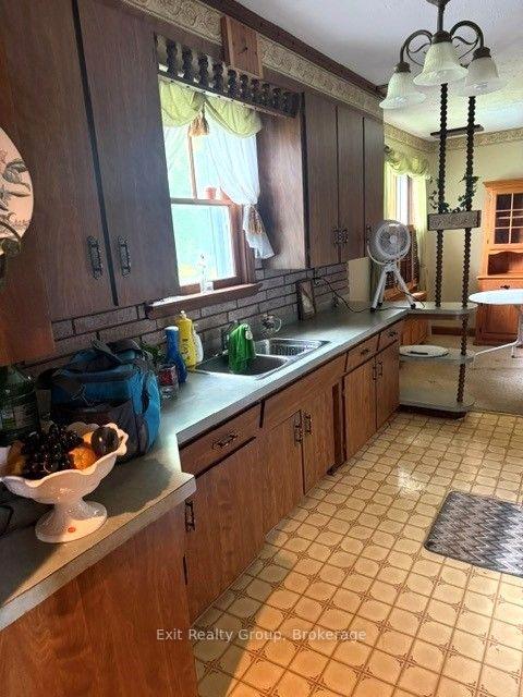 Photo 20 of 593 County Rd 28, Prince Edward County, Ameliasburg Ward — HOMEH