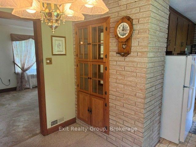 Photo 10 of 593 County Rd 28, Prince Edward County, Ameliasburg Ward — HOMEH