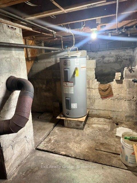 Photo 42 of 593 County Rd 28, Prince Edward County, Ameliasburg Ward — HOMEH