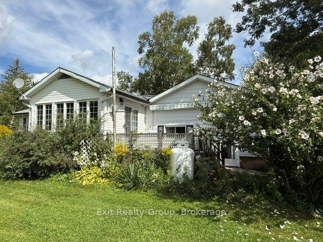Photo 48 of 593 County Rd 28, Prince Edward County, Ameliasburg Ward — HOMEH