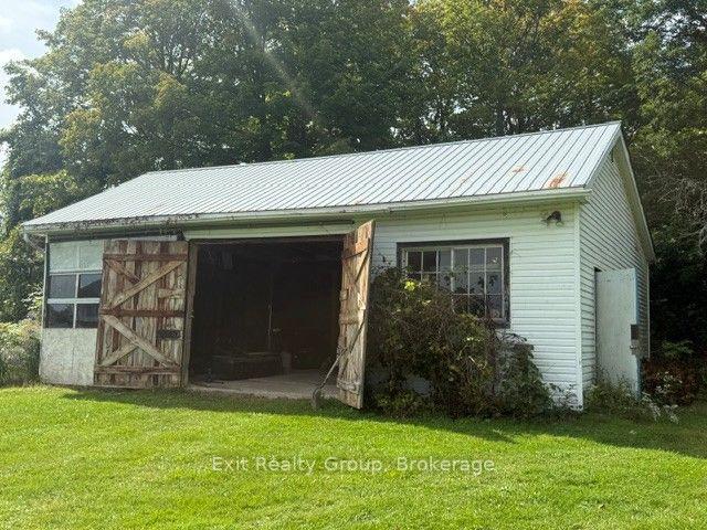 Photo 52 of 593 County Rd 28, Prince Edward County, Ameliasburg Ward — HOMEH