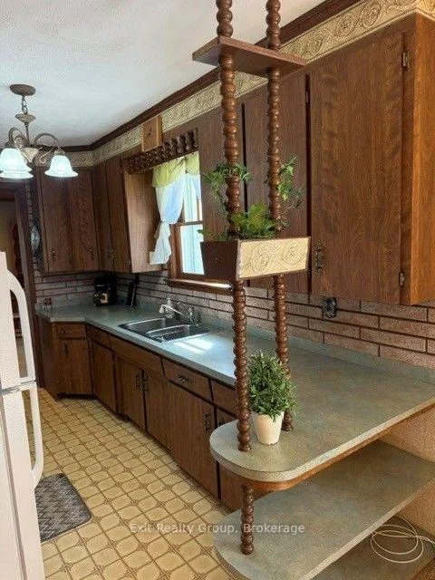 Photo 16 of 593 County Rd 28, Prince Edward County, Ameliasburg Ward — HOMEH