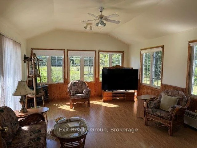 Photo 25 of 593 County Rd 28, Prince Edward County, Ameliasburg Ward — HOMEH