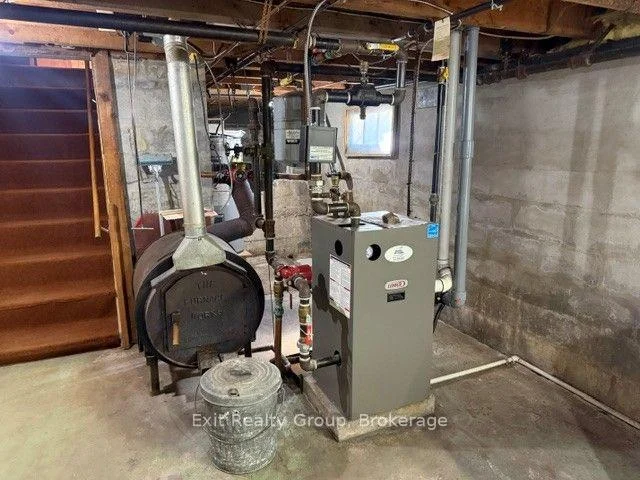Photo 43 of 593 County Rd 28, Prince Edward County, Ameliasburg Ward — HOMEH