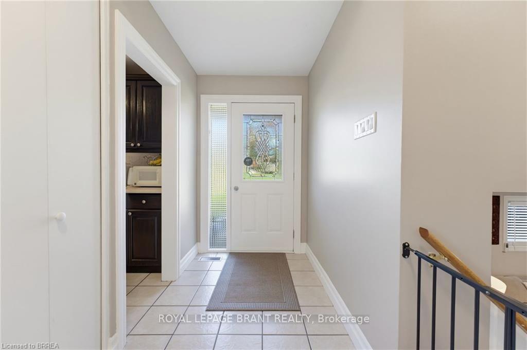 Photo 10 of 27 Brier Crescent, Brantford, Rosedale/Gable Height — HOMEH