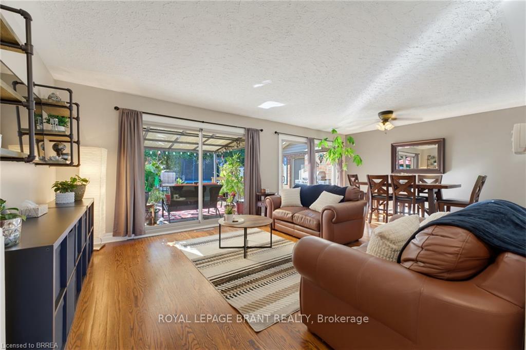 Photo 12 of 27 Brier Crescent, Brantford, Rosedale/Gable Height — HOMEH