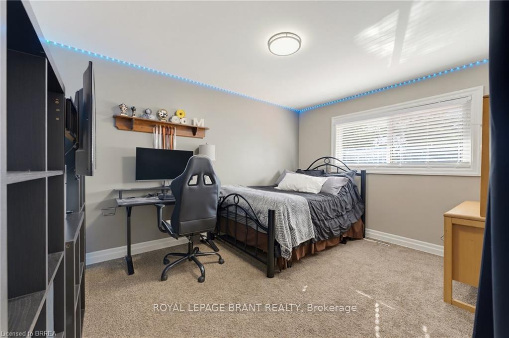 Photo 21 of 27 Brier Crescent, Brantford, Rosedale/Gable Height — HOMEH
