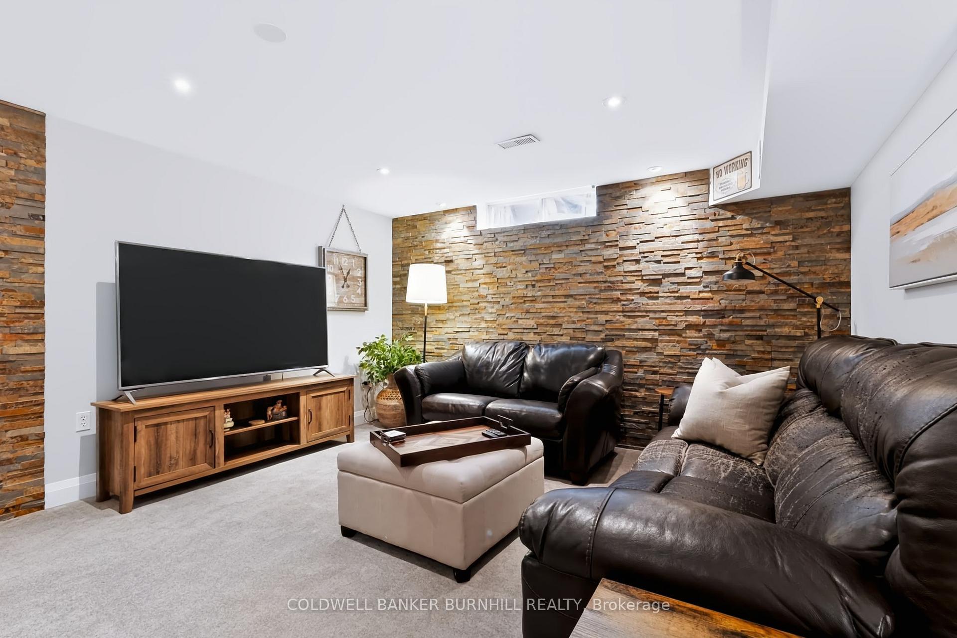 Photo 28 of Unit 2, 2243 Turnberry Road, Burlington, Rose — HOMEH