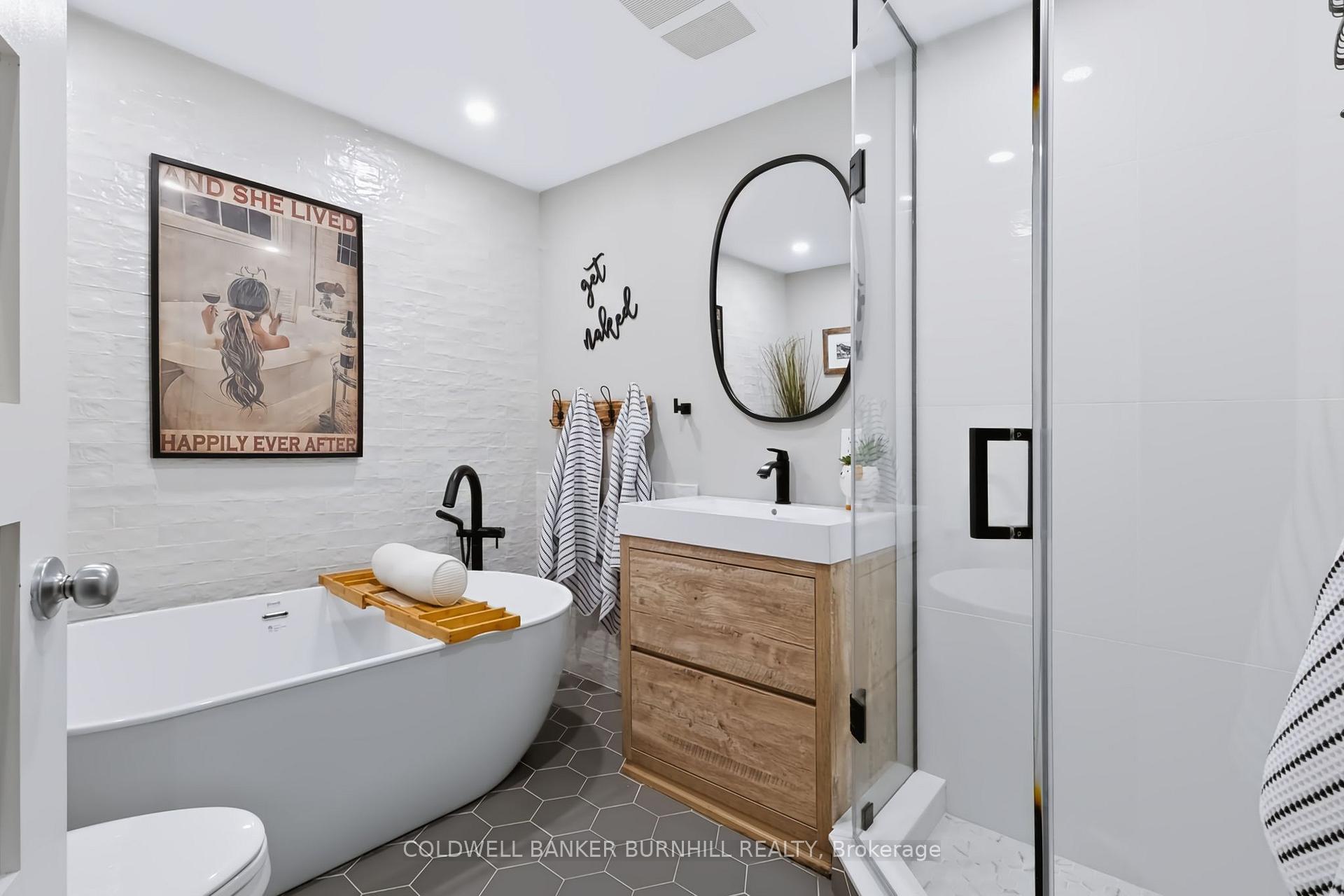 Photo 30 of Unit 2, 2243 Turnberry Road, Burlington, Rose — HOMEH