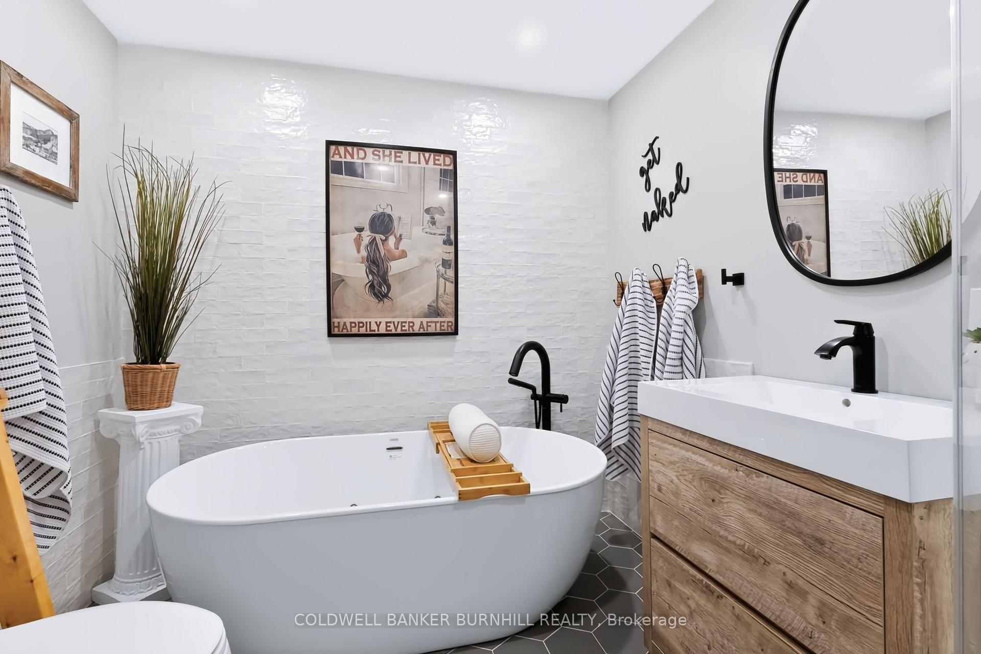 Photo 31 of Unit 2, 2243 Turnberry Road, Burlington, Rose — HOMEH