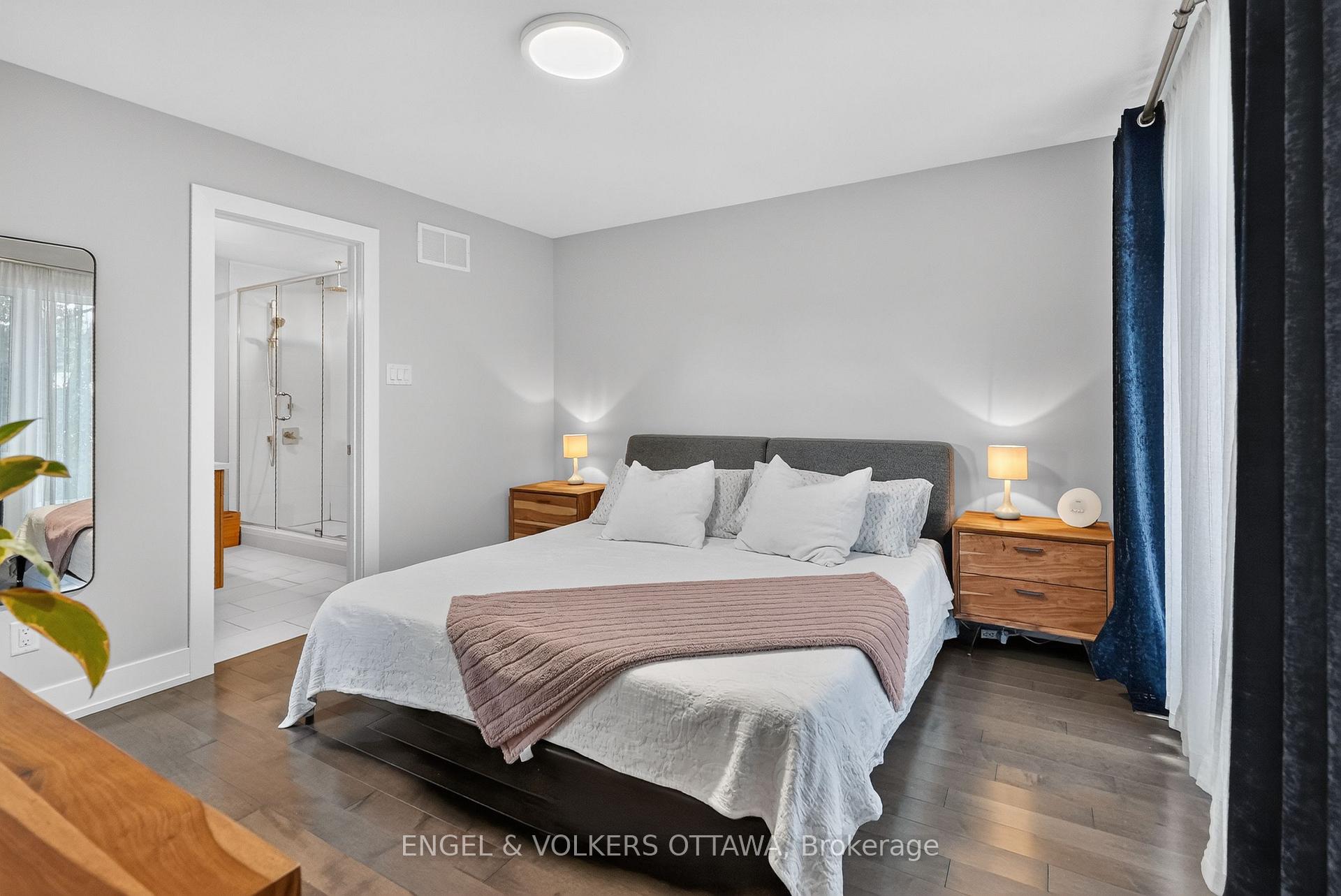 Photo 17 of 66 Jolliet Avenue, Ottawa, Vanier — HOMEH