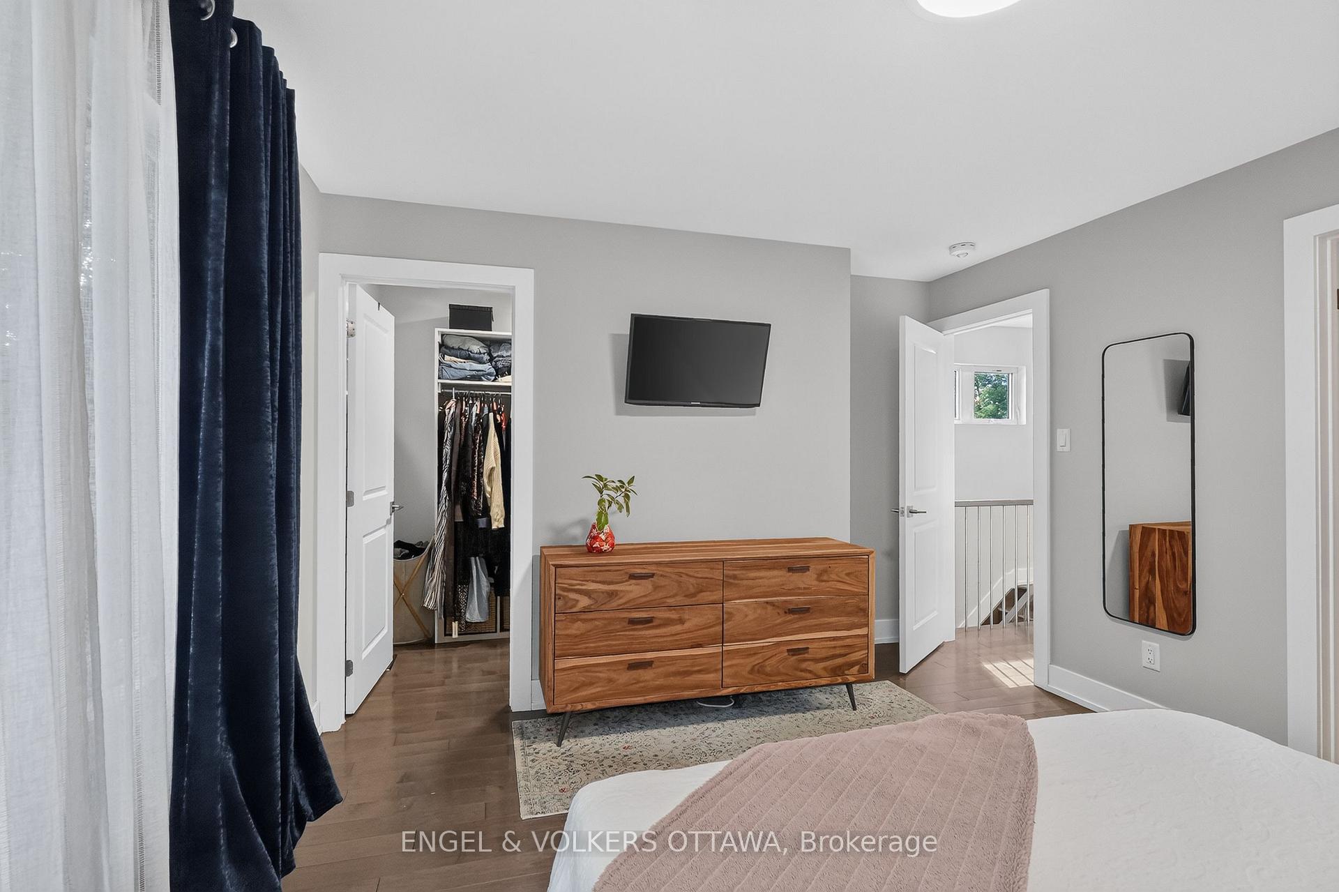 Photo 18 of 66 Jolliet Avenue, Ottawa, Vanier — HOMEH