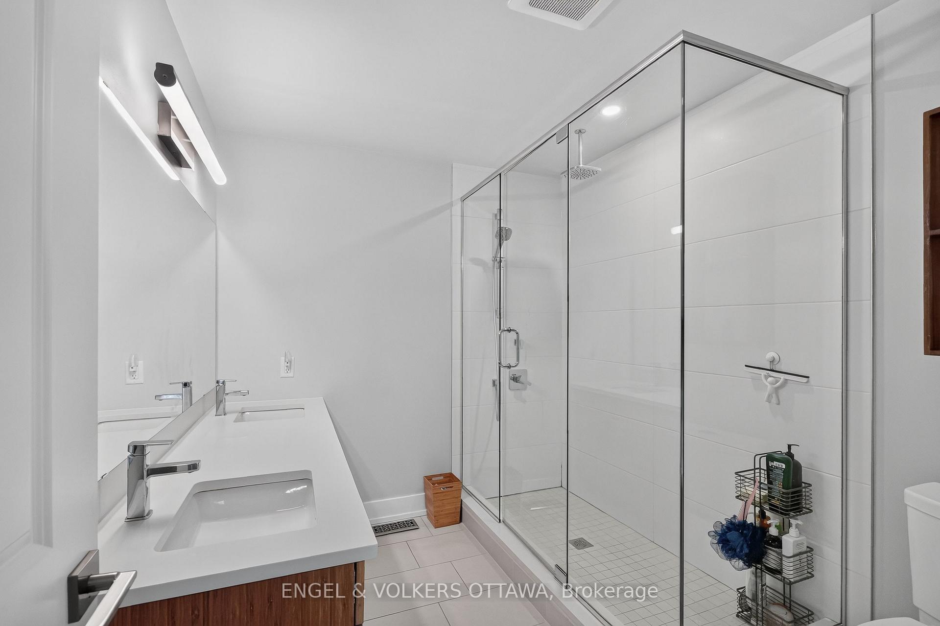 Photo 20 of 66 Jolliet Avenue, Ottawa, Vanier — HOMEH