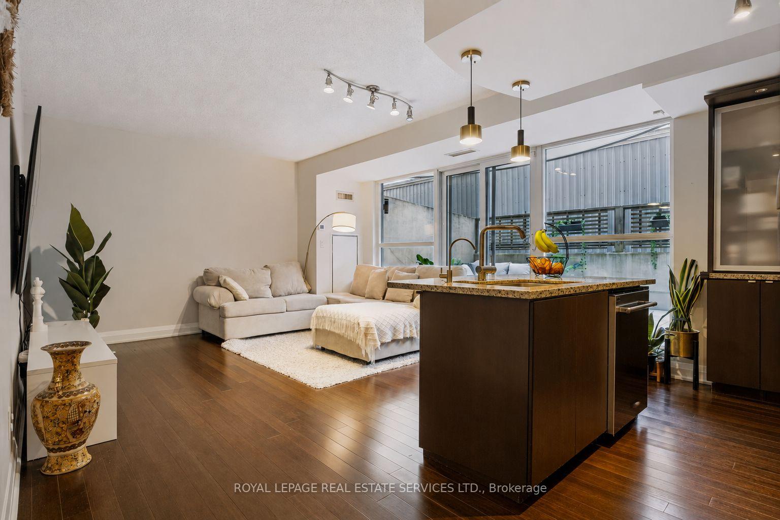 Photo 15 of Unit 207, 1430 Yonge Street, Toronto, Yonge-St. Clair — HOMEH