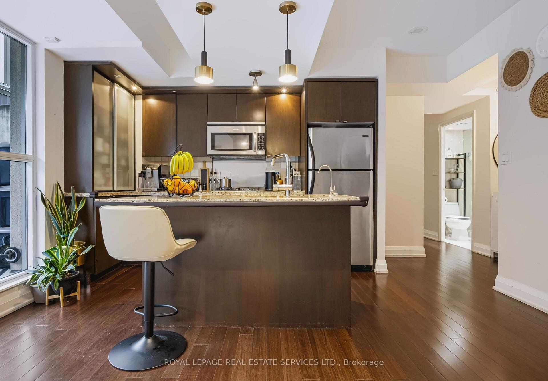 Photo 4 of Unit 207, 1430 Yonge Street, Toronto, Yonge-St. Clair — HOMEH