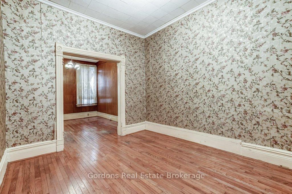 Photo 12 of 177 Bellwoods Avenue, Toronto, Trinity-Bellwoods — HOMEH